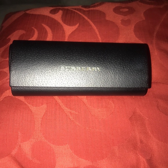 Sunglasses - Picture 4 of 4